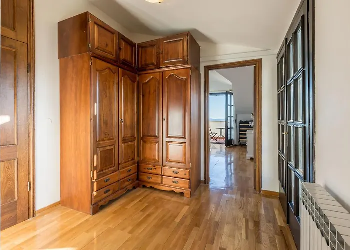 Soul House Pola Split