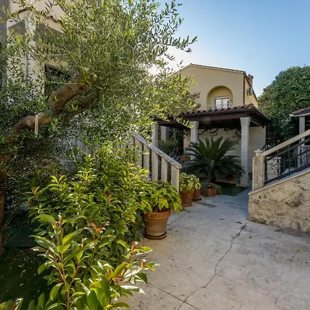 Апартаменти Soul House Pola