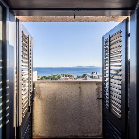 Soul House Pola Split